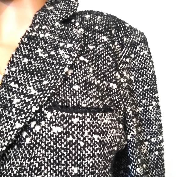 FERAUD RARE TWEED BOUCLE 10-12 WOOL BLEND BLACK METALLIC CAREER BLAZER JACKET - Picture 2 of 11